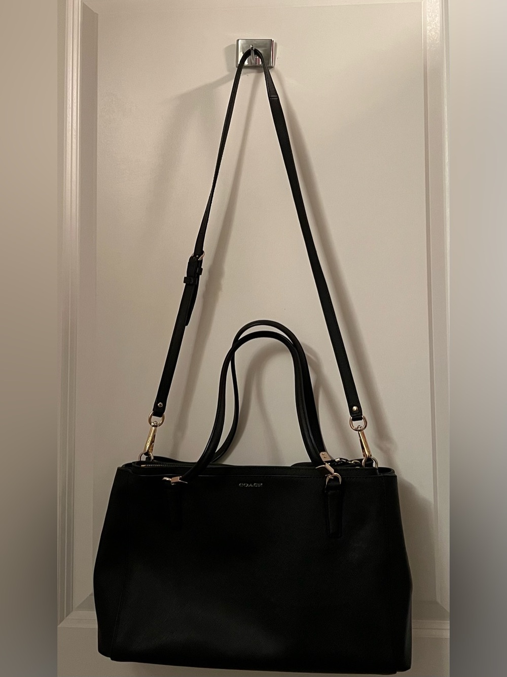 NWOT Coach Black Leather Crossbody Tote with Gold Hardware and 4 Compartments
